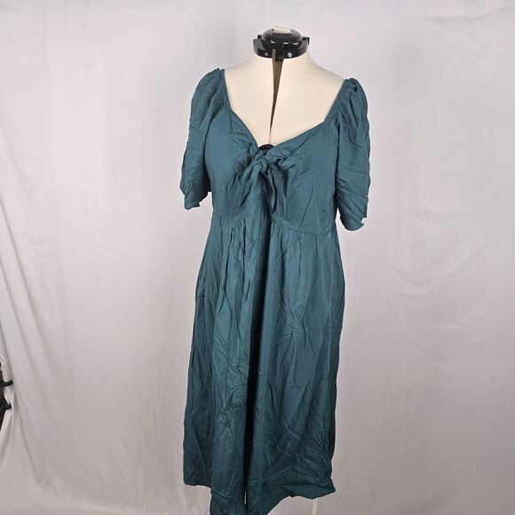 Bloomchic Dress Women's 1X Green On or Off Shoulder Knotted Midi Plus Size NWT - Picture 9 of 14